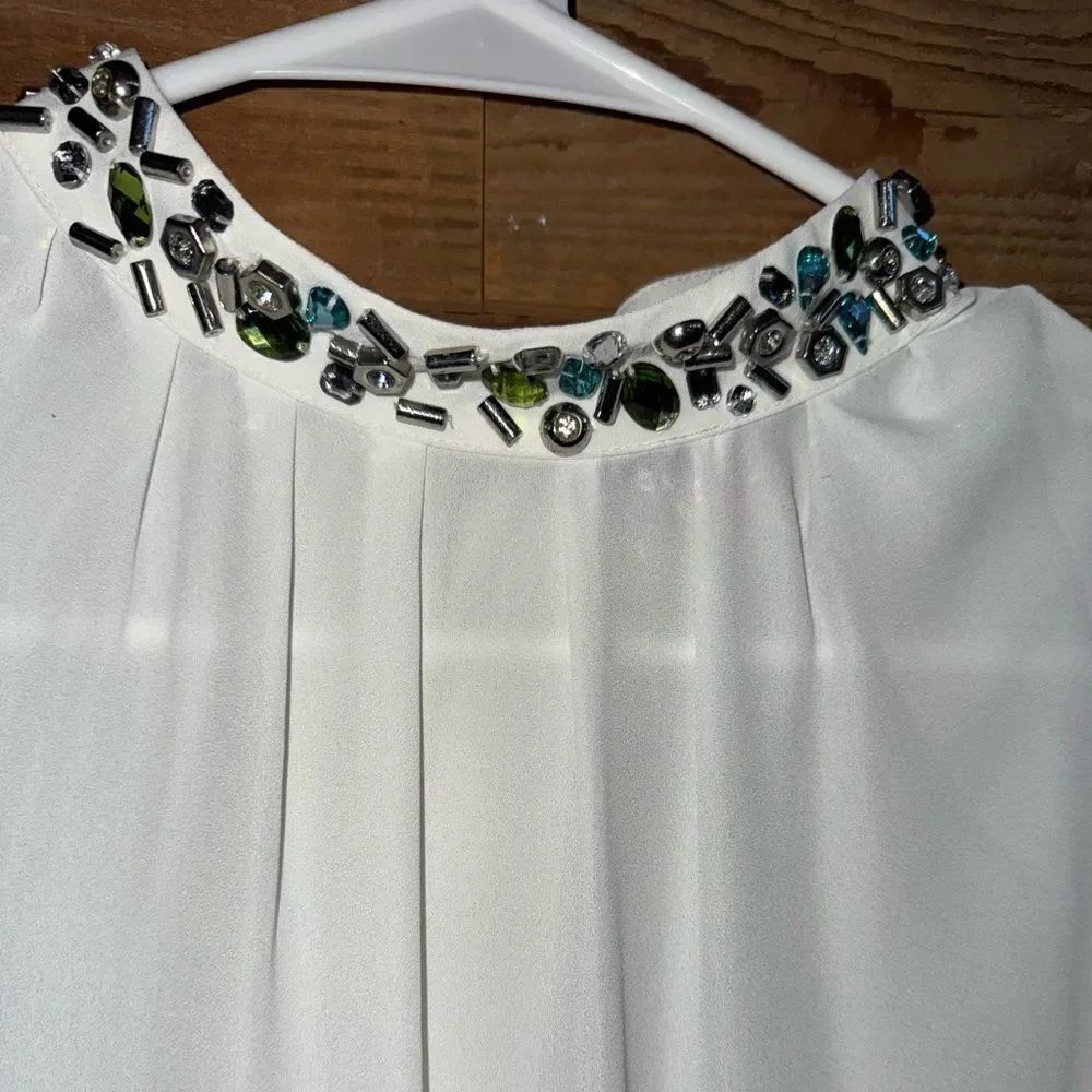 Vince Camuto White Blouse w/ Jeweled Embellished Collar Women’s Size M EUC - Picture 2 of 12